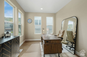 Photo 3 for 1817 W Bad Rock Cir