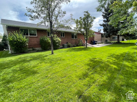 Photo 2 for 3602 Chula Dr