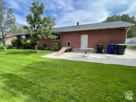 Photo 3 for 3602 Chula Dr