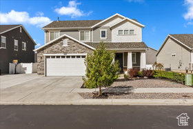 Photo 2 for 3442 S Poplar Ln