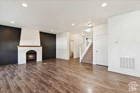 Photo 5 for 3442 S Poplar Ln