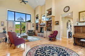 Photo 3 for 6289 N Fox Meadow Dr