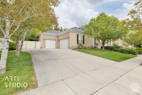 Photo 5 for 3052 W Matterhorn Dr