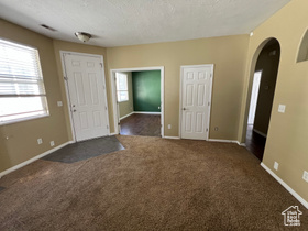 Photo 4 for 715 N Leeds Ct