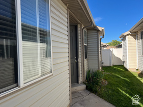 Photo 3 for 715 N Leeds Ct