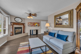 Photo 4 for 928 N 2075 West