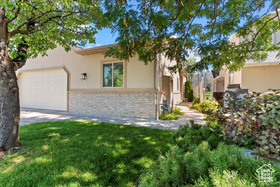 Photo 3 for 212 Roseanne Cir