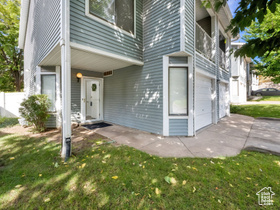 Photo 2 for 426 N Orchard Dr #5