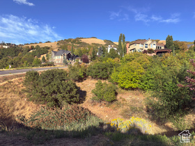 348 E Hidden Lake Dr MLS #2110865