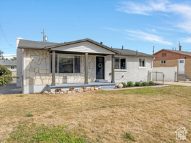 Photo 3 for 131 E 475 North