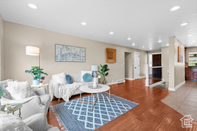 Photo 4 for 3976 Pine Tree Dr