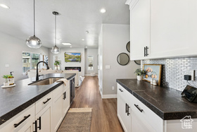 Photo 6 for 7589 N Silver Park Dr