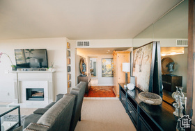 Photo 3 for 241 N Vine St #507W