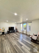 Photo 4 for 2993 S Maple Way