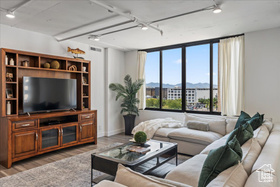 Photo 2 for 44 W 300 South #305S