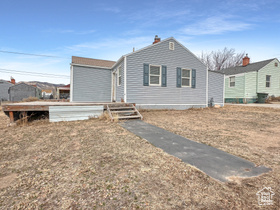 Photo 2 for 117 Grassy Dr