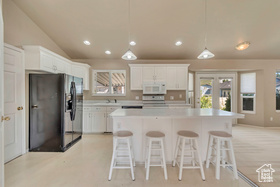 Photo 4 for 782 N 200 West