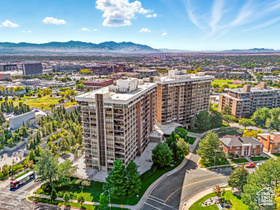 Photo 2 for 241 N Vine St #802E