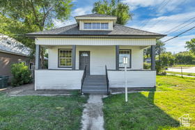 Photo 2 for 3596 Adams Ave