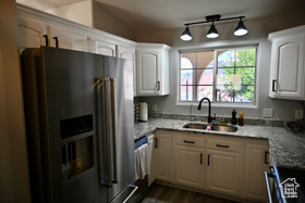 Photo 6 for 250 S Donlee Dr #J