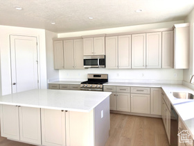 Photo 6 for 7348 N Long Ridge Dr #616