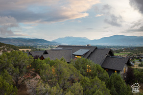 Photo 5 for 223 N Ibapah Peak Dr #129