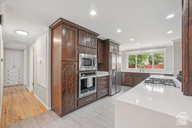 Photo 2 for 2451 E Murray Holladay Rd