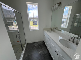 Photo 5 for 884 W Huntington River Dr #101