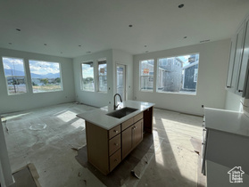 Photo 3 for 896 W Huntington River Dr #102