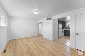 Photo 4 for 902 W 1500 North
