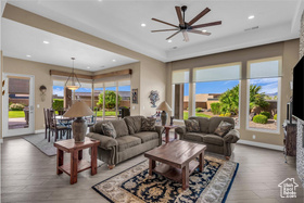 Photo 6 for 768 E Palisades Cir