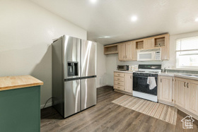 Photo 5 for 780 W 1125 North #46