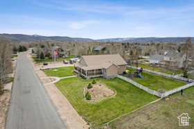 Photo 4 for 875 W Oak Ln