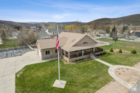 Photo 1 for 875 W Oak Ln