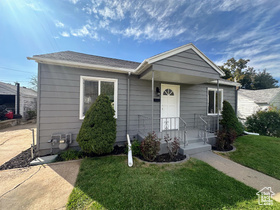 Photo 3 for 3925 Nordin Ave