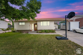 Photo 1 for 2126 W Happiness Dr