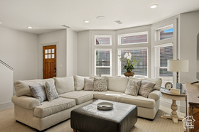 Photo 4 for 875 S Lincoln Ave #2
