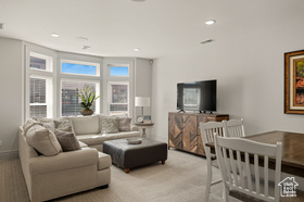 Photo 5 for 875 S Lincoln Ave #2