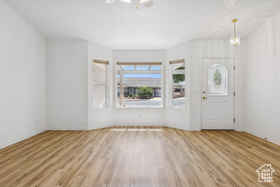 Photo 5 for 221 E Elfin Cir
