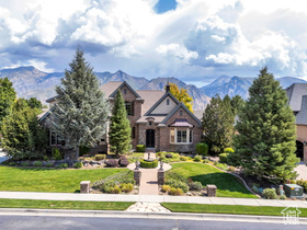 Photo 3 for 11886 N Harvest Moon Ln