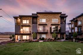 Photo 3 for 6590 Serviceberry Dr