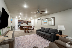 Photo 5 for 5228 Villas Dr #4-102