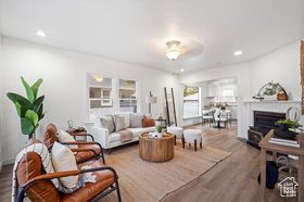 Photo 4 for 955 Kiesel Ave