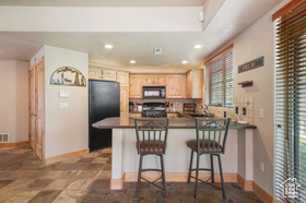 Photo 5 for 6010 N Fox Pointe Cir #B1