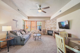 Photo 4 for 6010 N Fox Pointe Cir #B1