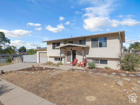 Photo 2 for 9968 S Flint Dr