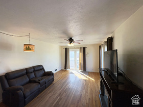 Photo 3 for 7427 S Elm St
