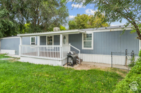 Photo 5 for 8155 S Redwood Rd #28