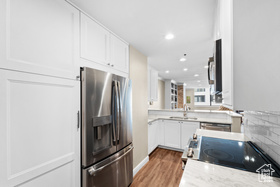 Photo 3 for 44 W Broadway #1702S