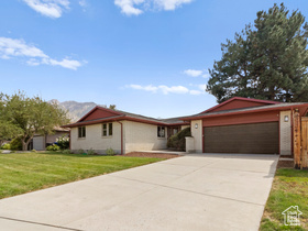 Photo 1 for 2968 E Pine View Dr